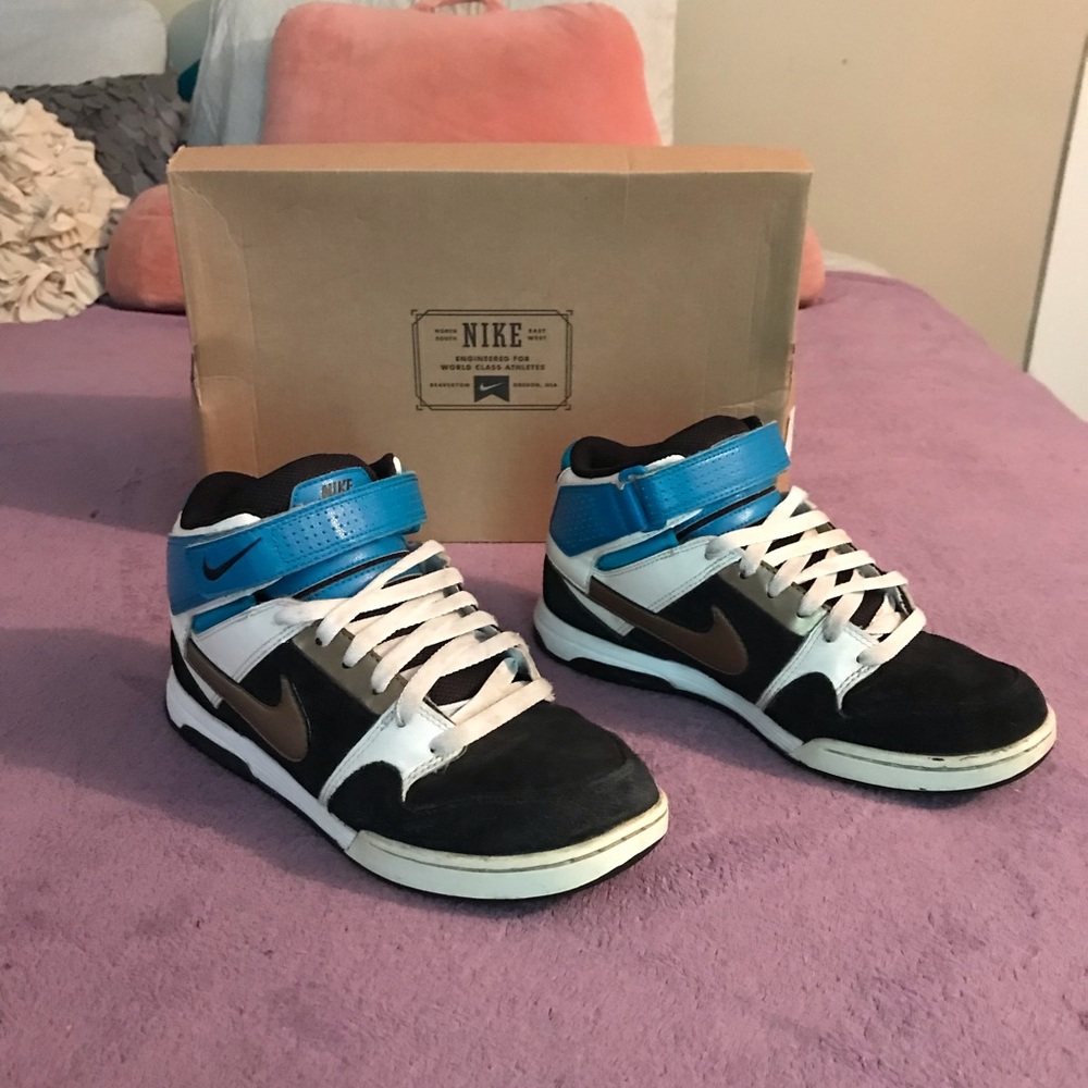 Nike Air Morgan Mid 2 Women’s Sneakers